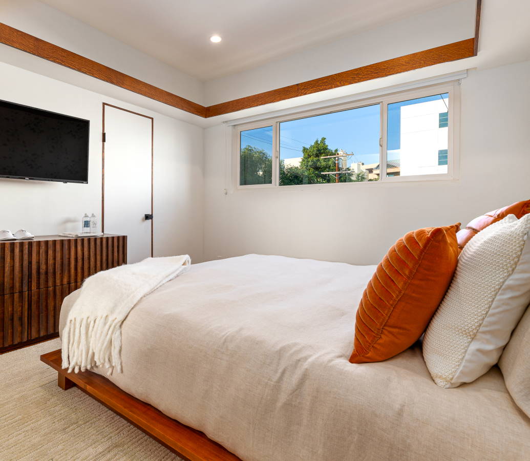 bedroom West Hollywood/Beverly Hills Corporate Apartment